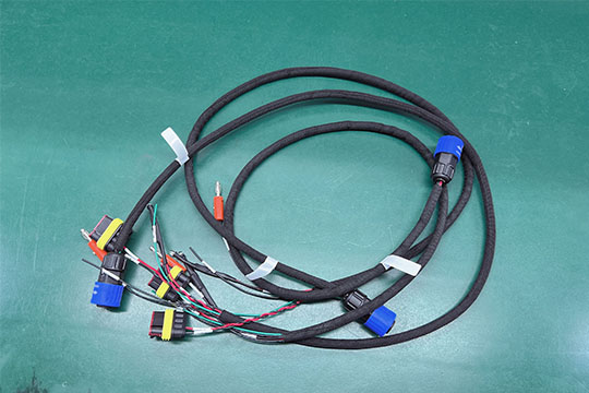 Communication wiring harness